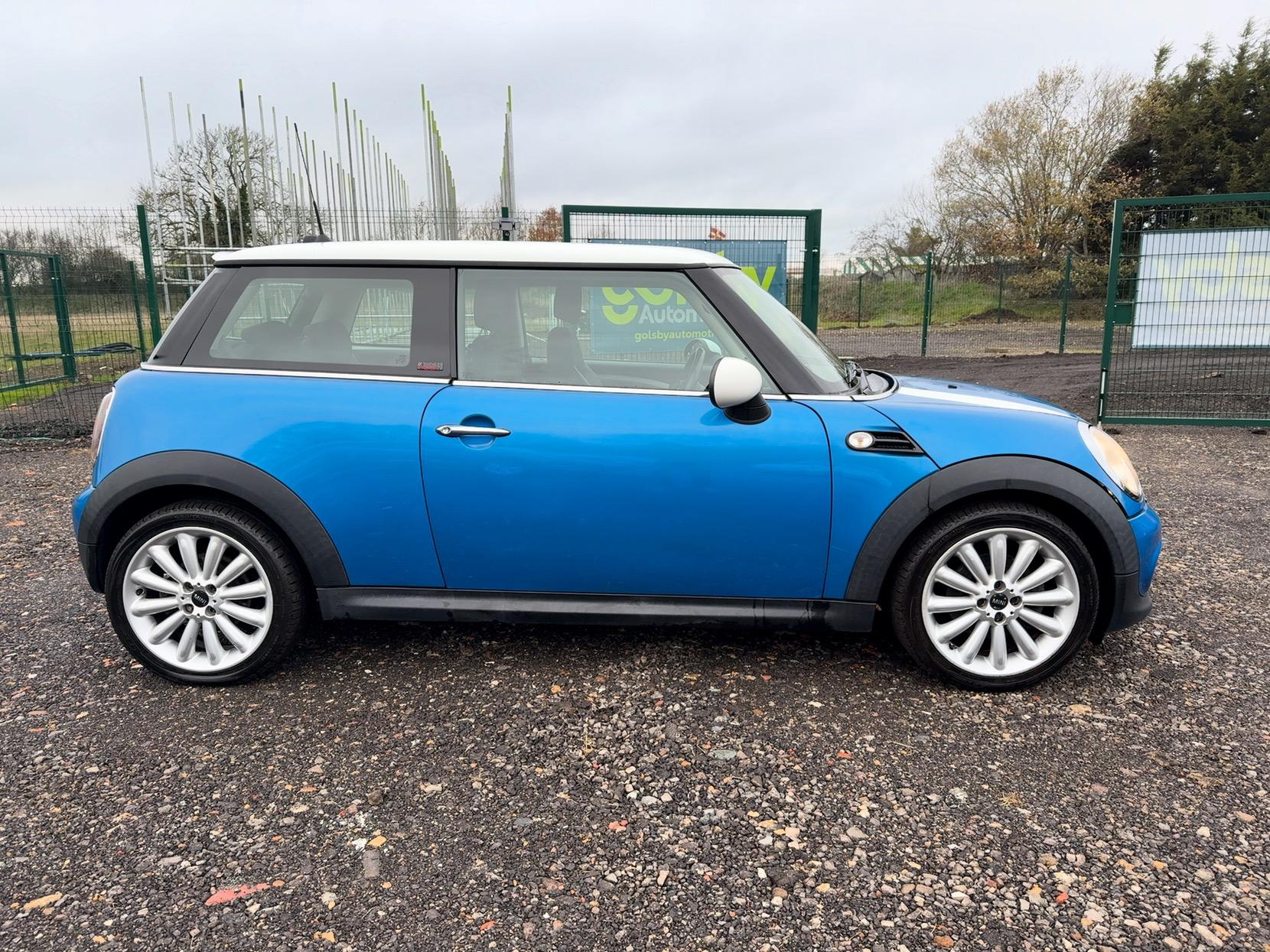 MINI Hatch 1.6 Cooper Pimlico Hatchback 3dr Petrol Manual Euro 5 (s/s) (122 ps)