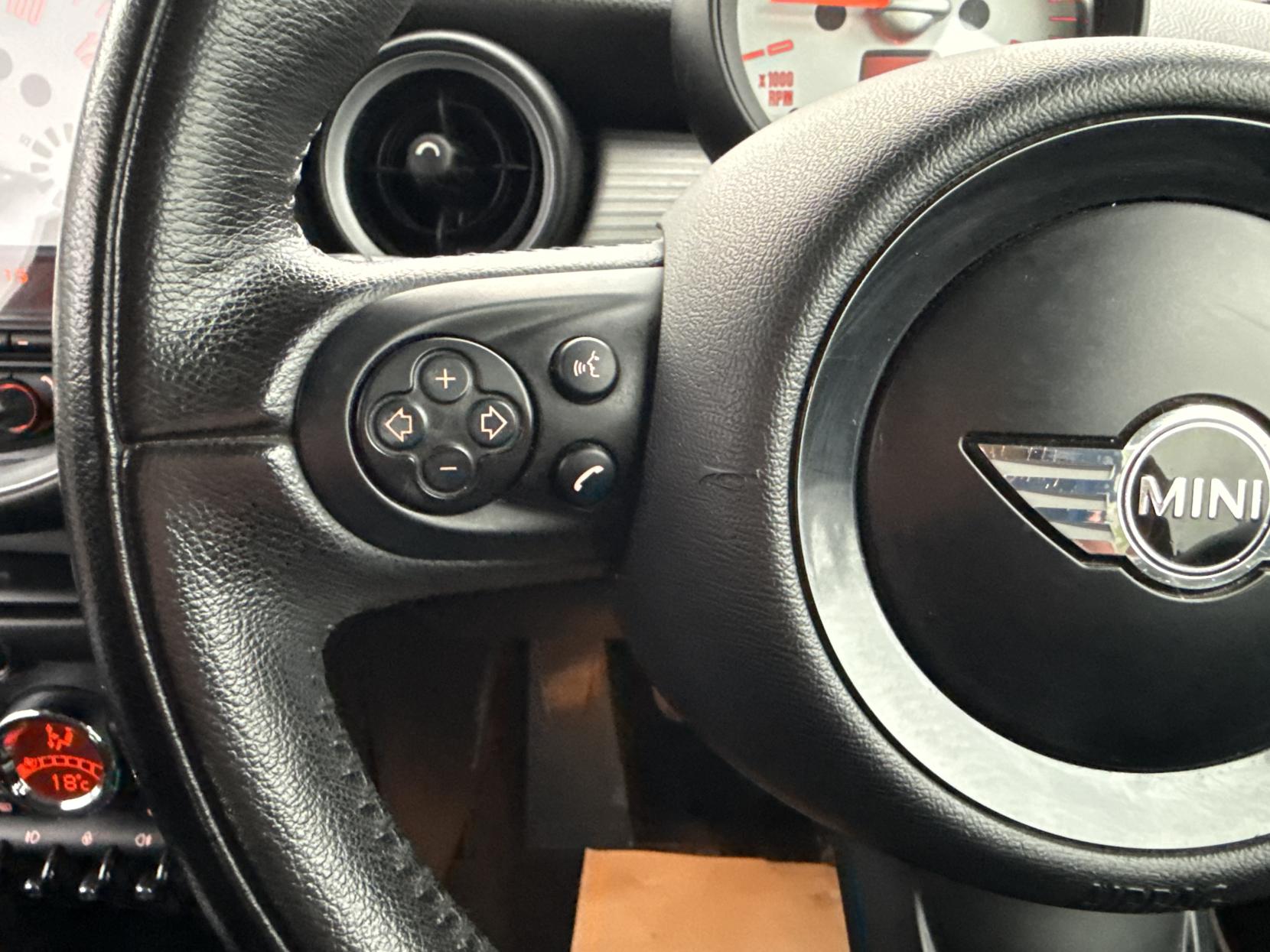 MINI Hatch 1.6 Cooper Pimlico Hatchback 3dr Petrol Manual Euro 5 (s/s) (122 ps)