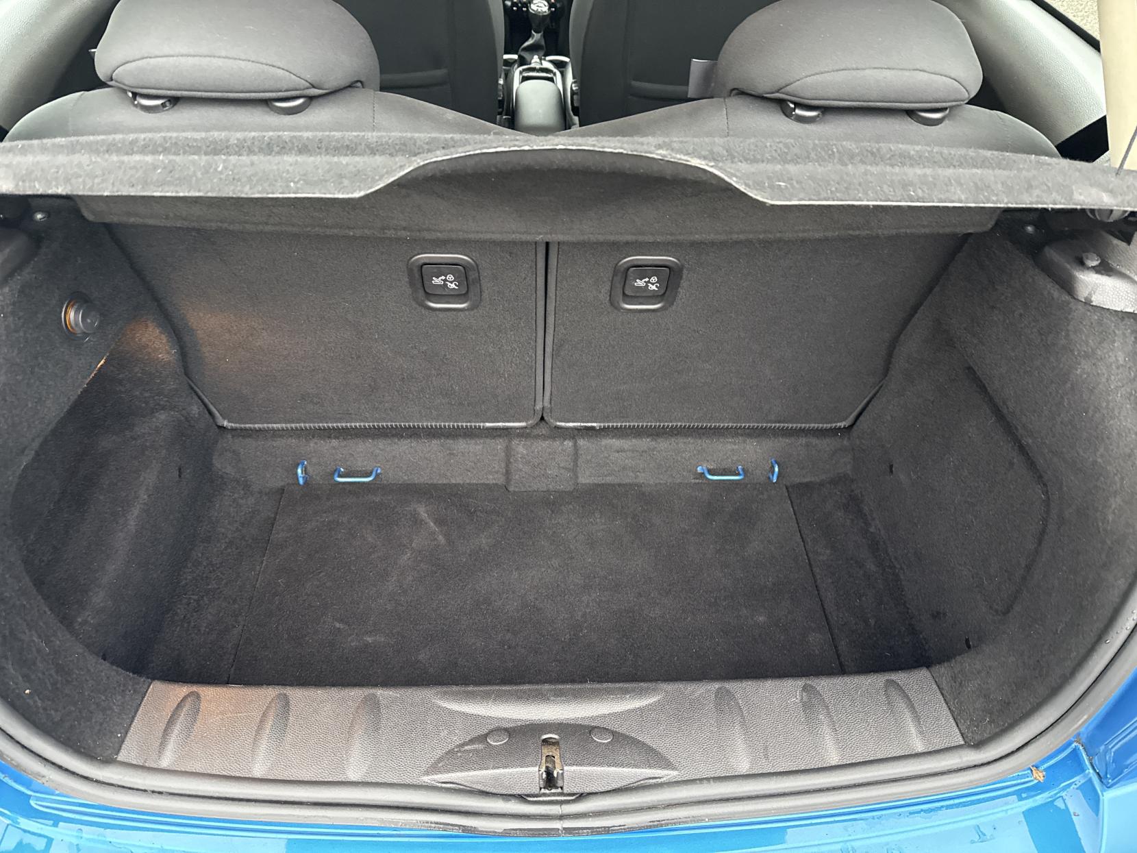 MINI Hatch 1.6 Cooper Pimlico Hatchback 3dr Petrol Manual Euro 5 (s/s) (122 ps)